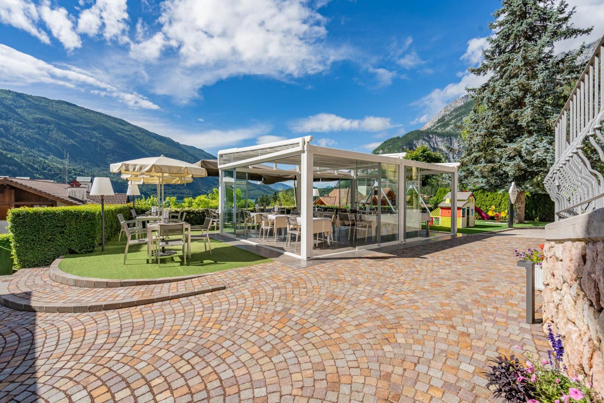 Hotel Europa Molveno Exterior photo