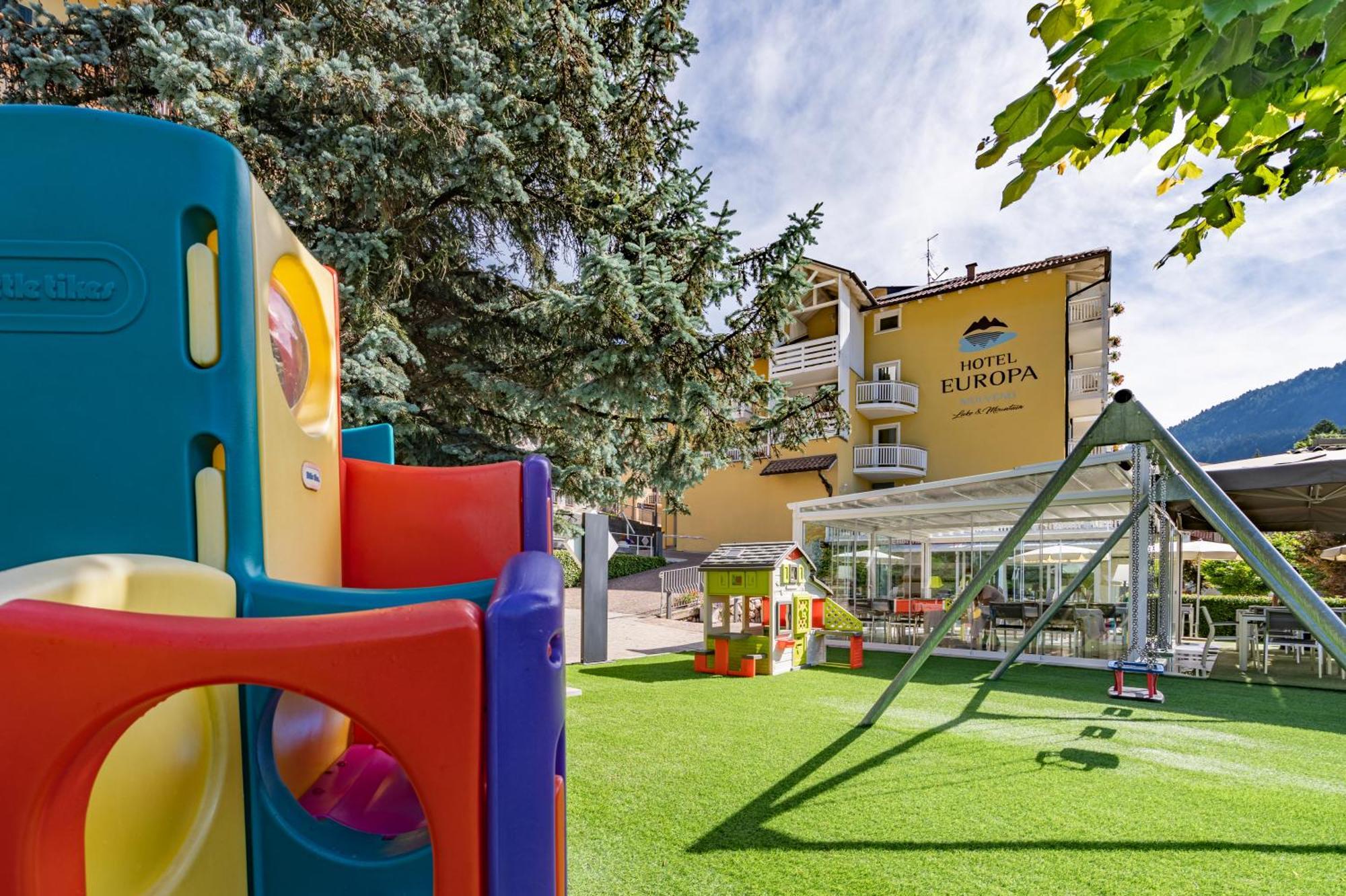 Hotel Europa Molveno Exterior photo